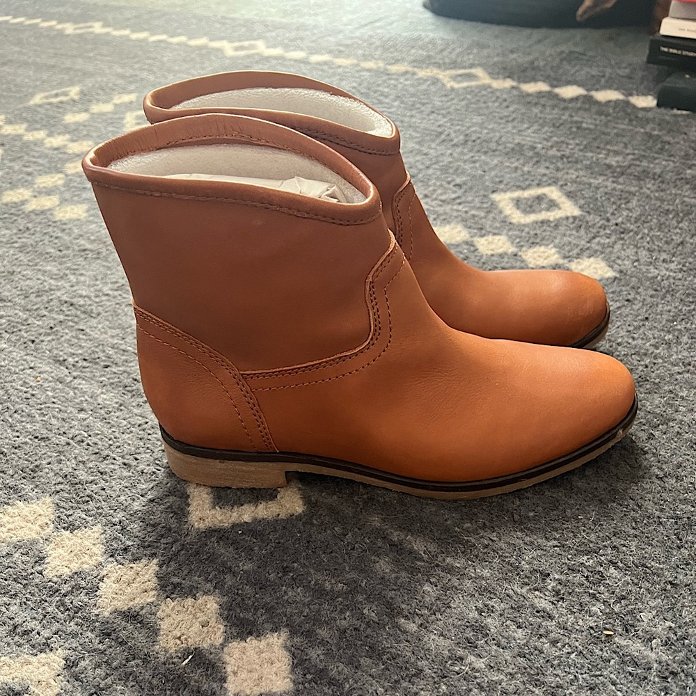 Women’s New Lucky Brand short cowgirl boot 7.5